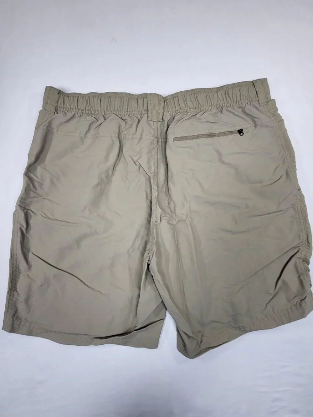 The North Face Mens Belted Hiking Cargo Shorts Khaki Tan Size XXL Regular